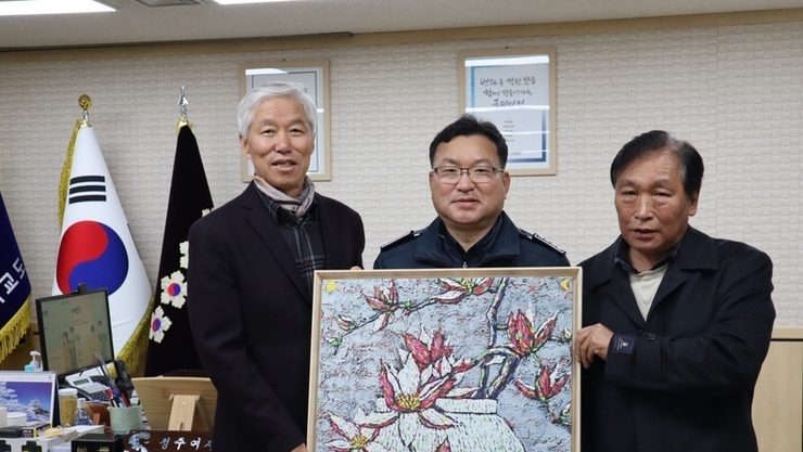 예술로 전하는 연말의 온기...교정시설에 미술작품 기증